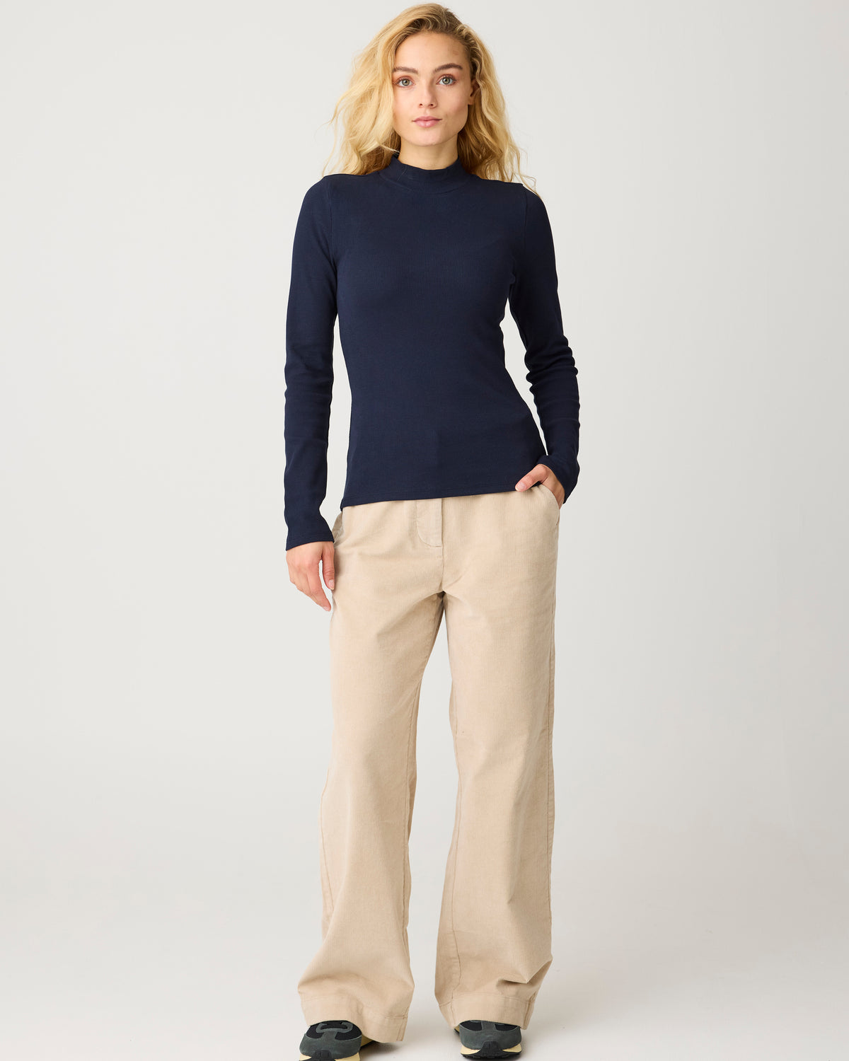 Bora wide corduroy pant - Light feather gray