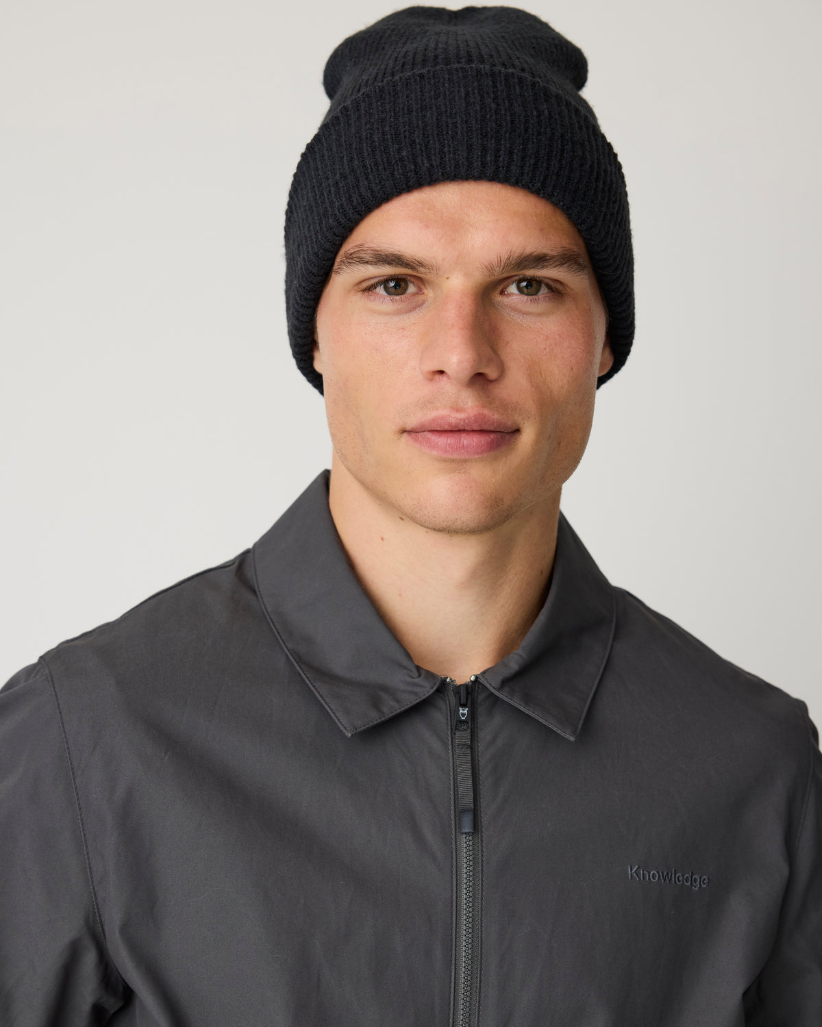 Soufflé yarn beanie - Black Jet
