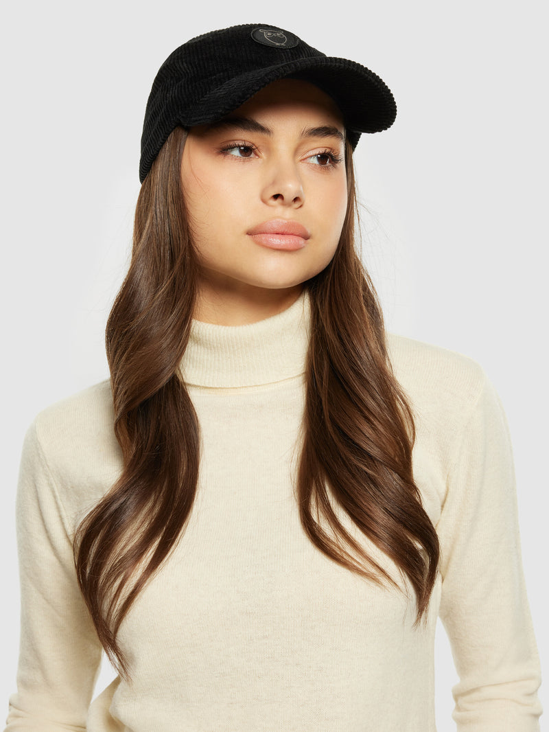 KnowledgeCotton Apparel - UNI 8 Wales corduroy cap Caps 1300 Black Jet