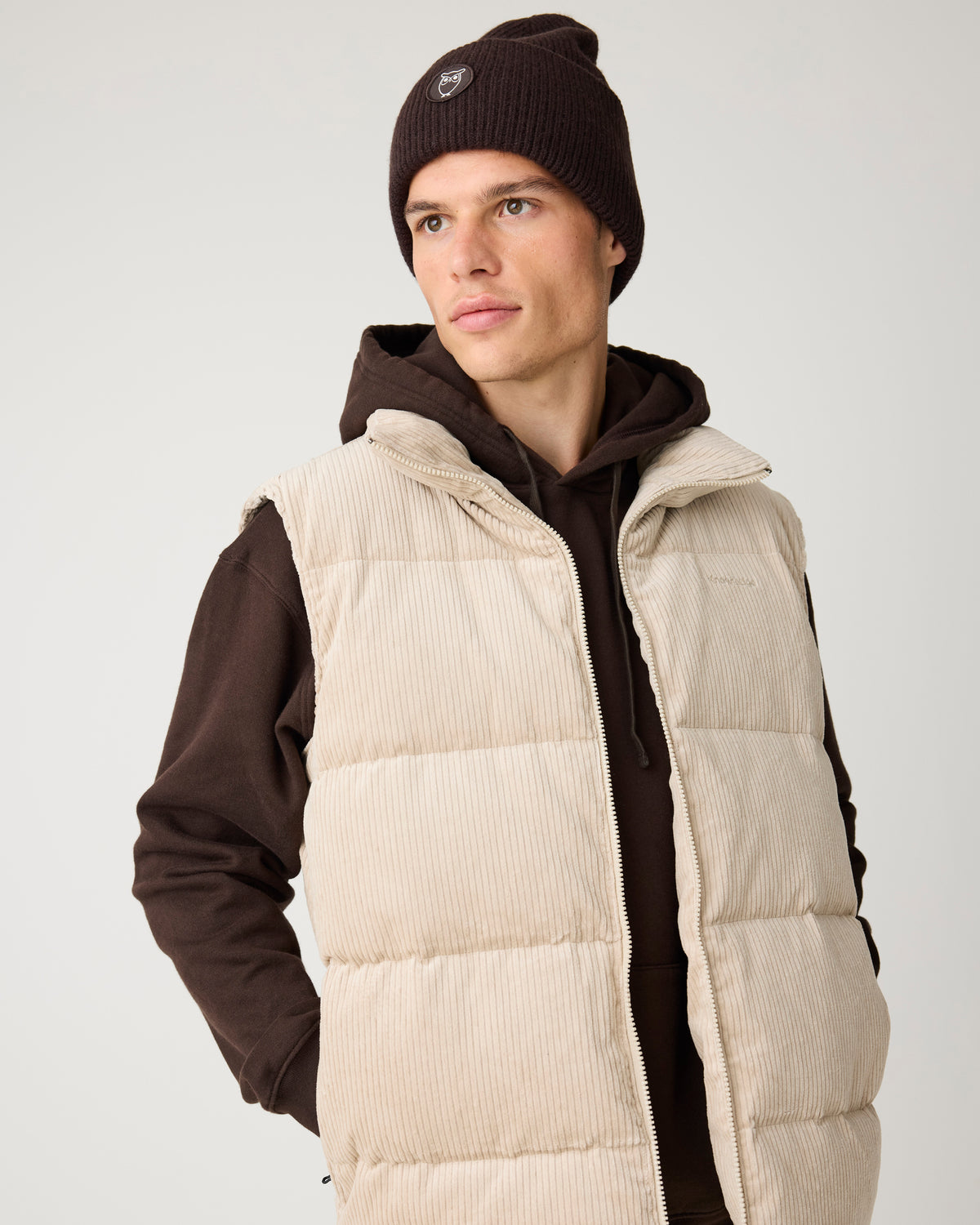 KnowledgeCotton Apparel - MEN Corduroy puffer vest Vests 1228 Light feather gray