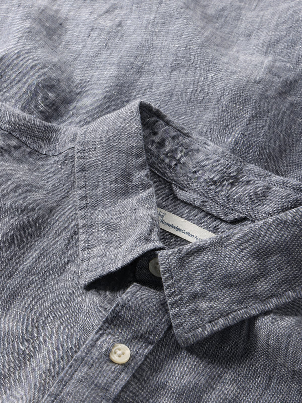 KnowledgeCotton Apparel - MEN Custom fit linen shirt Shirts 1226 Vintage Indigo
