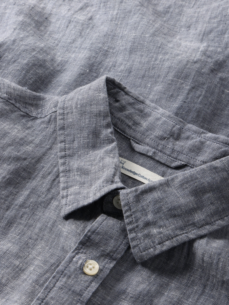 KnowledgeCotton Apparel - MEN Custom fit linen shirt Shirts 1226 Vintage Indigo
