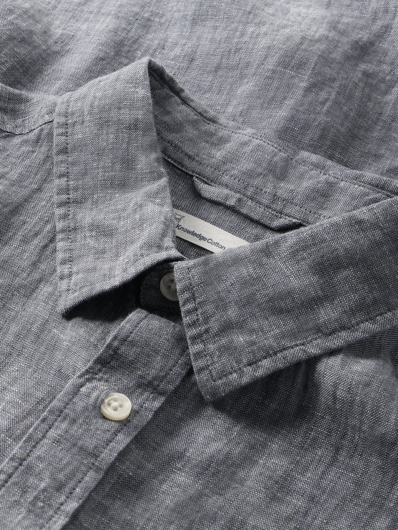 KnowledgeCotton Apparel - MEN Custom fit linen short sleeve shirt Shirts 1226 Vintage Indigo