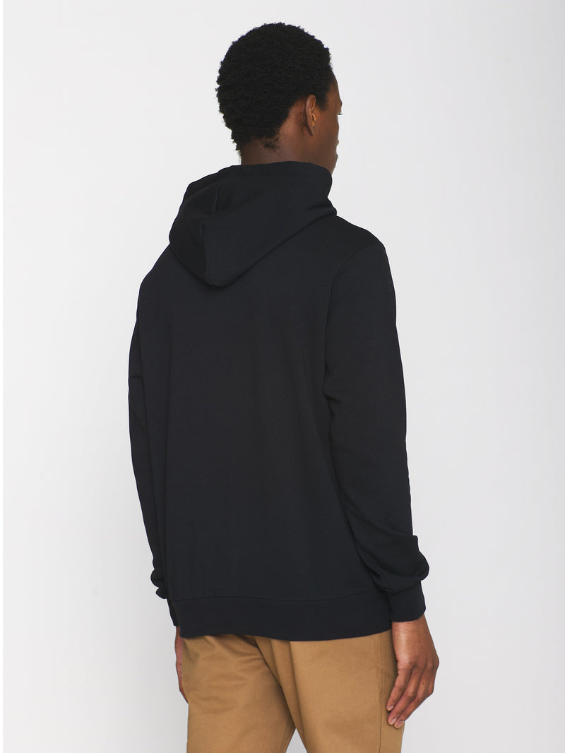 KnowledgeCotton Apparel - MEN Hood basic badge sweat Sweats 1300 Black Jet