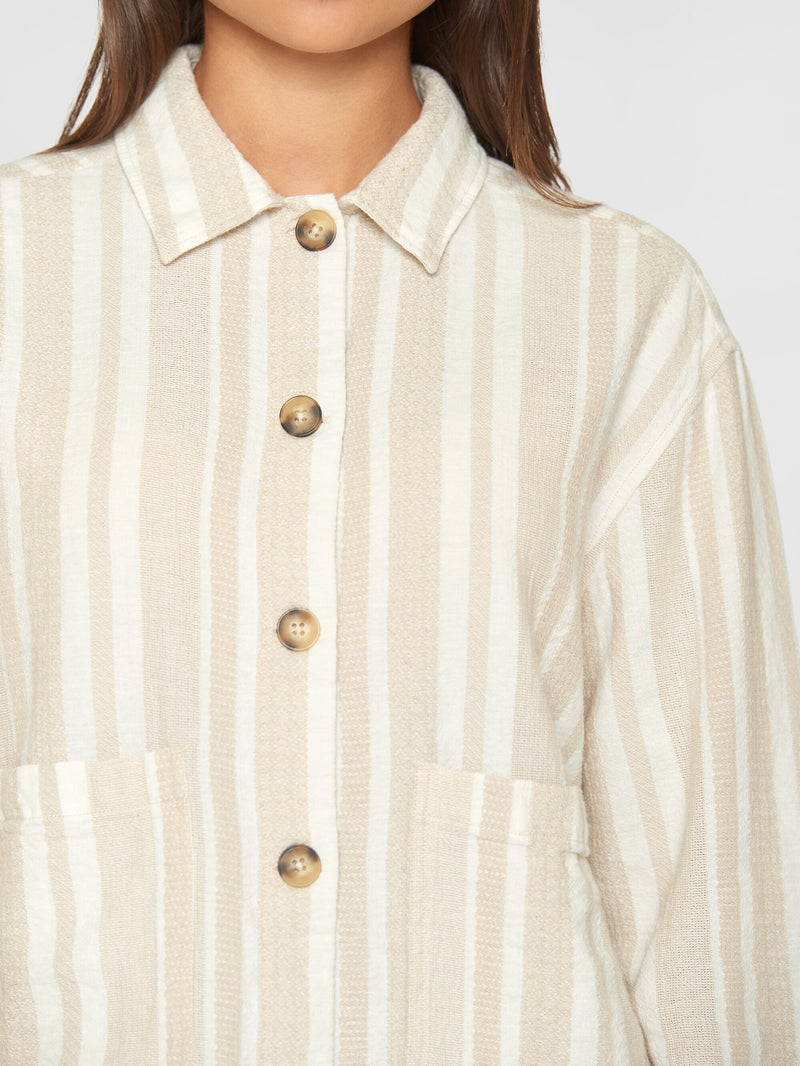 KnowledgeCotton Apparel - WMN Jacquard woven stripe regular overshirt - GOTS/Vegan Overshirts 8030 Beige stripe