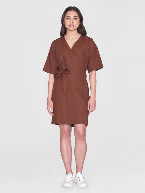 KnowledgeCotton Apparel - WMN Linen short sleeved wrap dress - GOTS/Vegan Dresses 1441 Tiramisu