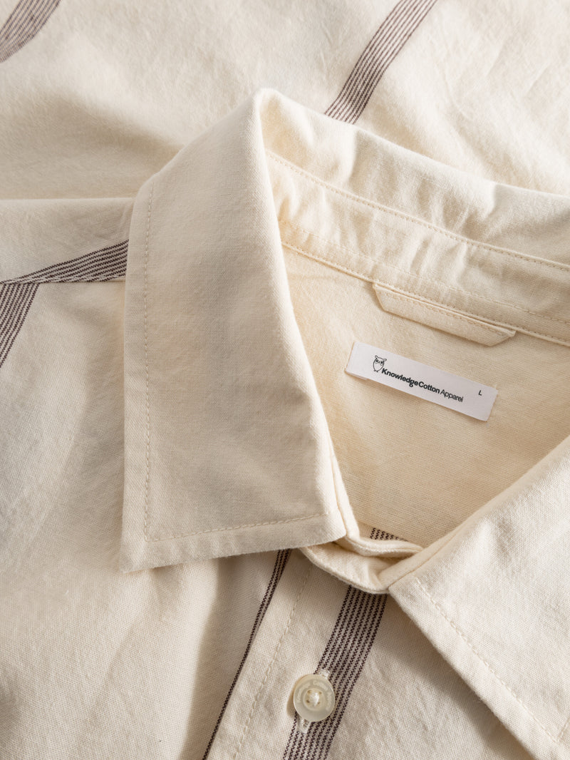 KnowledgeCotton Apparel - MEN Loose fit striped slub canvas shirt Shirts 8020 White stripe