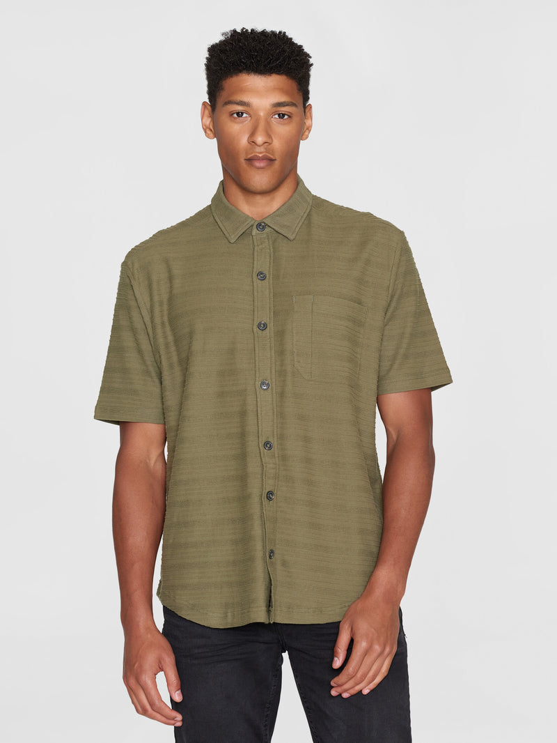 KnowledgeCotton Apparel - MEN Loose short sleeve cotton solid striped jersey shirt GOTS/Vegan Shirts 1068 Burned Olive
