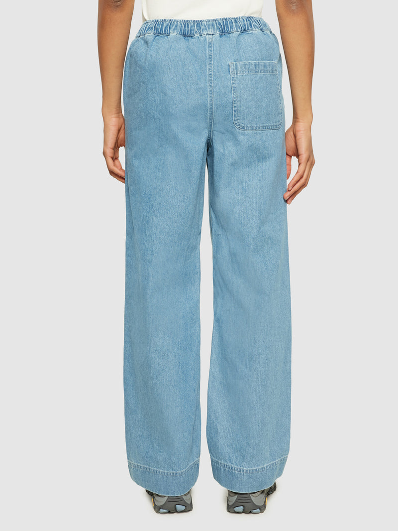 KnowledgeCotton Apparel - WMN POSEY wide mid-rise elastic waistband denim pant - GOTS/Vegan Pants 3058 Light Blue denim