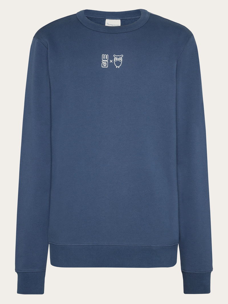 KnowledgeCotton Apparel - MEN Regenerative Organic Cotton Printed Crew Neck GOTS/Vegan Sweats 1226 Vintage Indigo