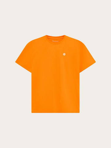 KnowledgeCotton Apparel - MEN Regular fit Badge t-shirt T-shirts 1502 Golden Oak