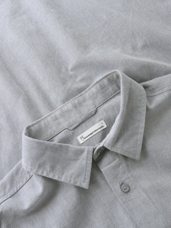 KnowledgeCotton Apparel - MEN Regular fit light twill shirt - GOTS/Vegan Shirts 1226 Vintage Indigo
