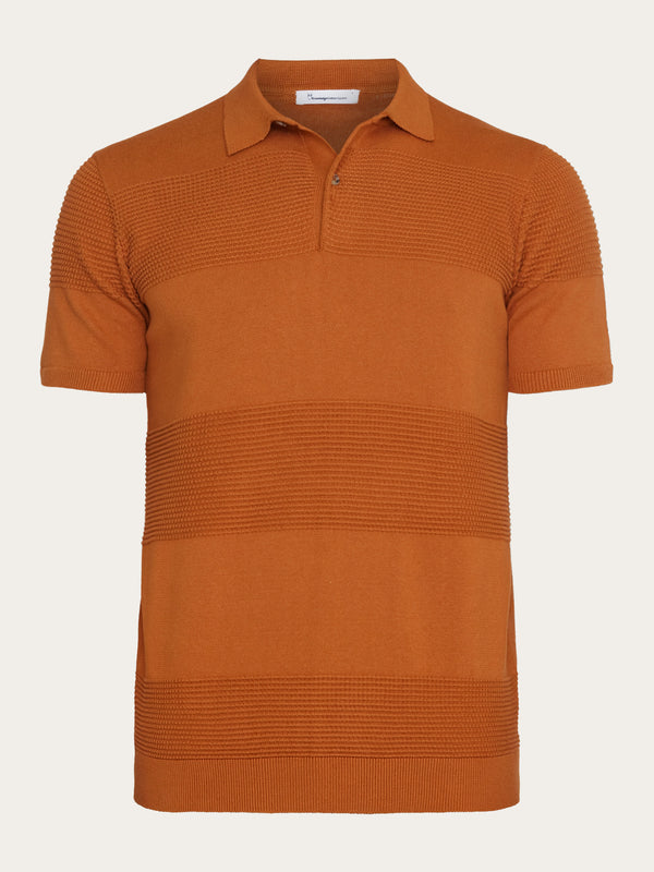 KnowledgeCotton Apparel - MEN Regular pattern knitted short sleeved polo - GOTS/Vegan Polos 1438 Leather Brown