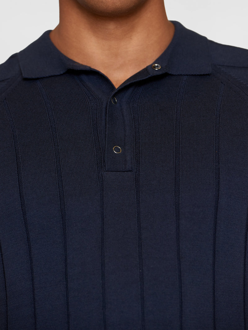 KnowledgeCotton Apparel - MEN Regular short sleeved striped knitted polo - GOTS/Vegan Polos 1412 Night Sky