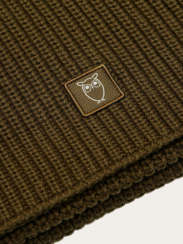 KnowledgeCotton Apparel - UNI Rib knit scarf Scarfs 1100 Dark Olive