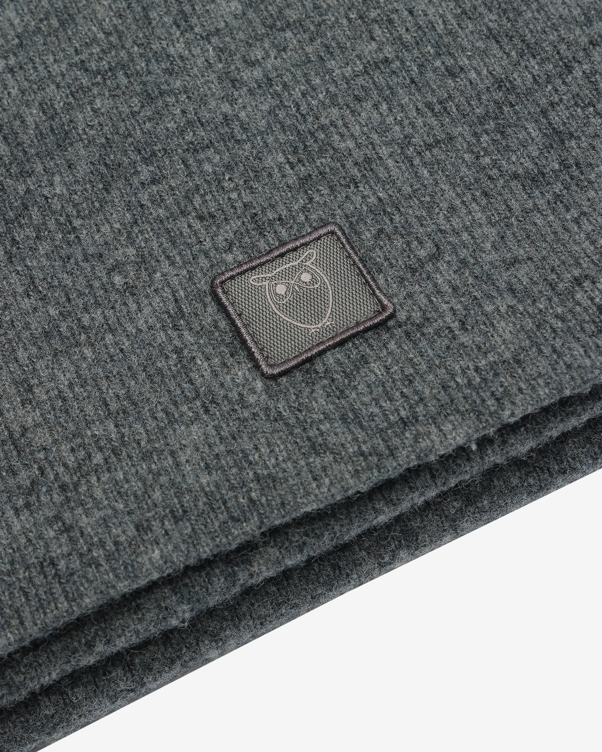 KnowledgeCotton Apparel - UNI Rib knit wool scarf Scarfs 1073 Dark Grey Melange