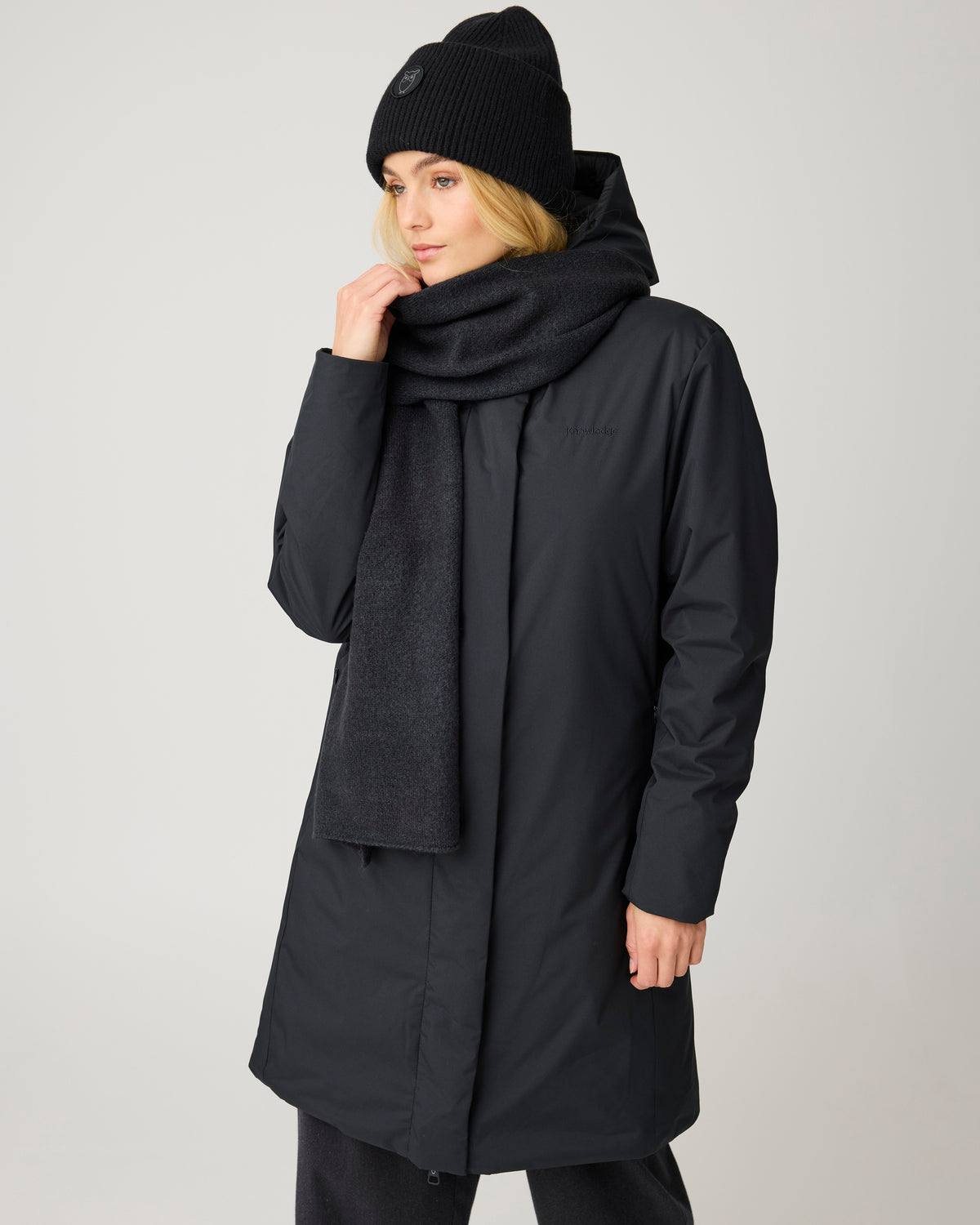 KnowledgeCotton Apparel - UNI Soufflé yarn scarf Scarfs 1300 Black Jet