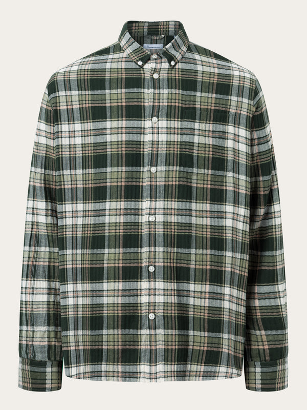 KnowledgeCotton Apparel - MEN Relaxed structured checkered shirt Shirts 7005 Green check